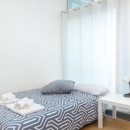 Nyaraló Exclusive Loft Crocetta - Free Private Parking & Wi-fi - 5 Min To Metro Nizza - Ac *