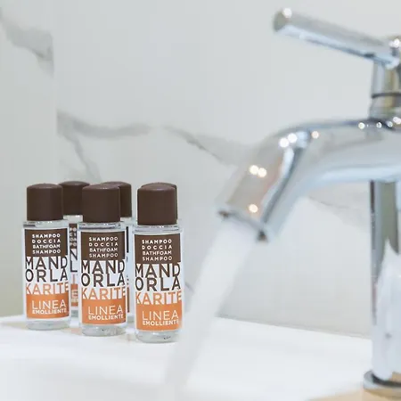 Nyaraló Exclusive Loft Crocetta - Free Private Parking & Wi-fi - 5 Min To Metro Nizza - Ac *