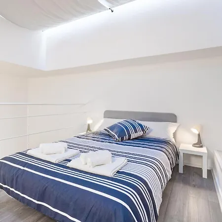 Exclusive Loft Crocetta - Free Private Parking & Wi-fi - 5 Min To Metro Nizza - Ac * Turin
