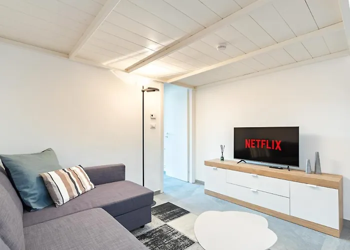 度假居 Exclusive Loft Crocetta - Free Private Parking & Wi-fi - 5 Min To Metro Nizza - Ac