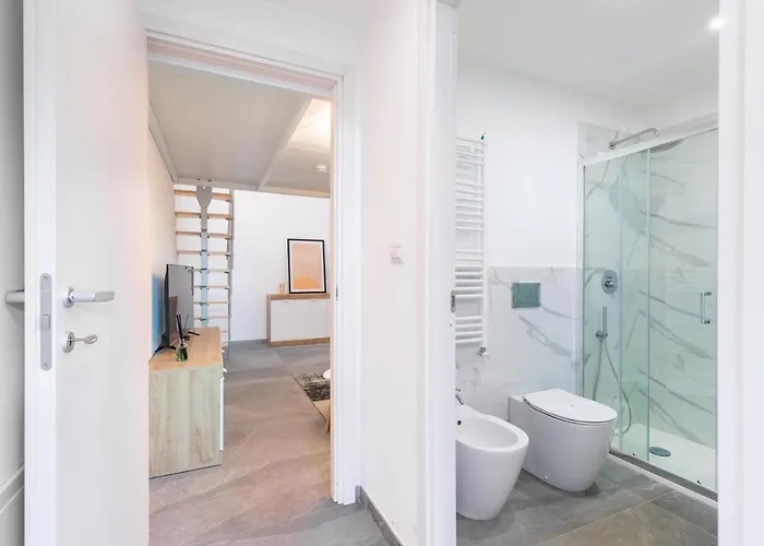 Exclusive Loft Crocetta - Free Private Parking & Wi-fi - 5 Min To Metro Nizza - Ac