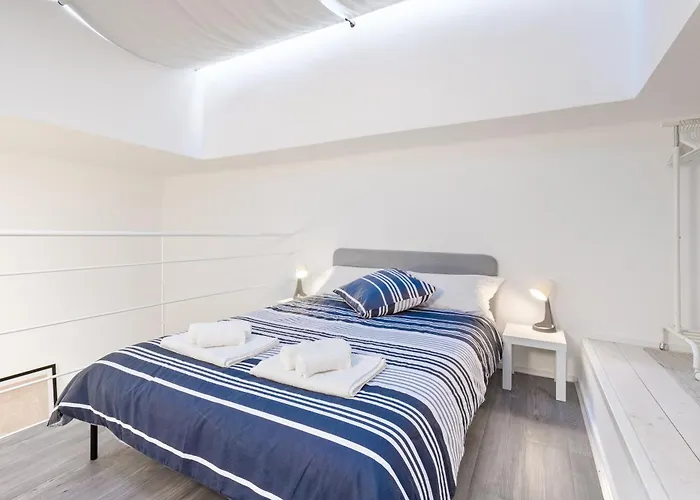 Exclusive Loft Crocetta - Free Private Parking & Wi-fi - 5 Min To Metro Nizza - Ac * 都灵