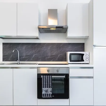 Exclusive Loft Crocetta - Free Private Parking & Wi-fi - 5 Min To Metro Nizza - Ac Prázdninový dům